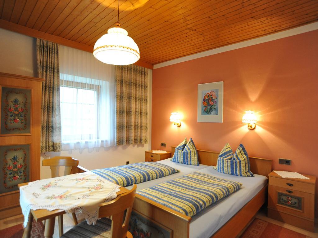 Ferienhaus Nickl Weißbriach Kamer foto