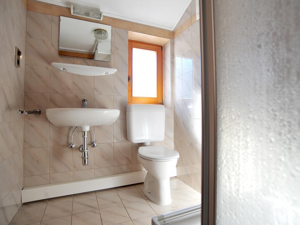Ferienhaus Nickl Weißbriach Kamer foto